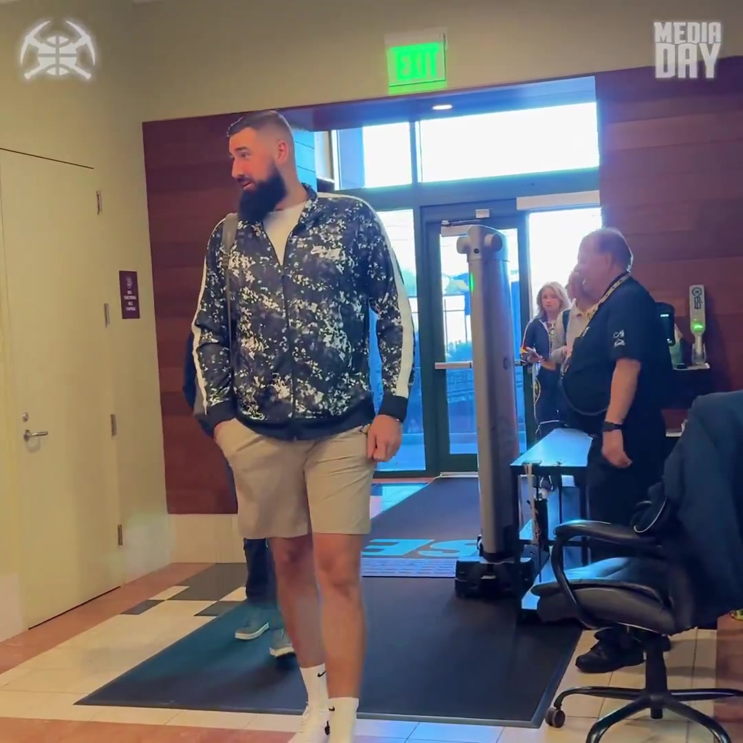 約老師替補就位！掘金官方曬視頻：瓦蘭丘納斯抵達丹佛