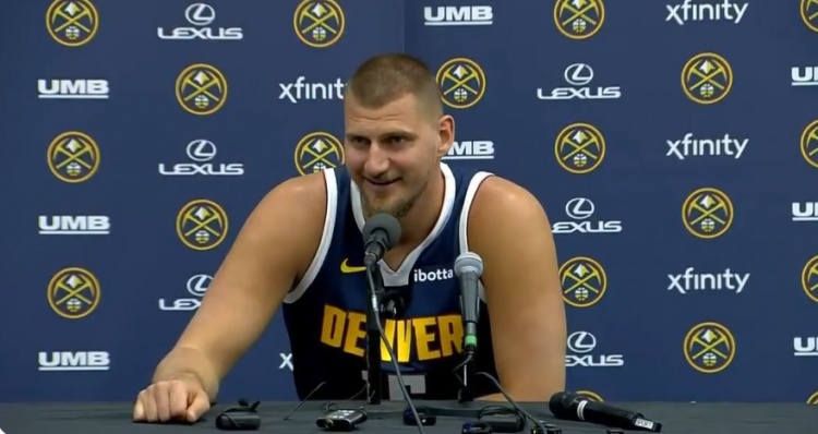 約基奇給2代球鞋打廣告：這雙鞋對腳有好處&很舒適 售價199美元