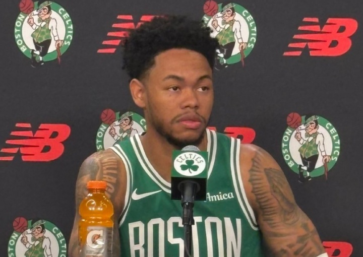 A-西蒙斯：馬祖拉一直鼓勵(lì)我 說我的防守其實(shí)沒有那么爛