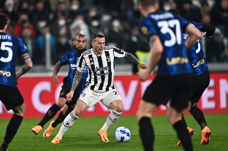 貝斯基：C羅做到了梅西沒做到的事，他改變了足球，梅西則像是神