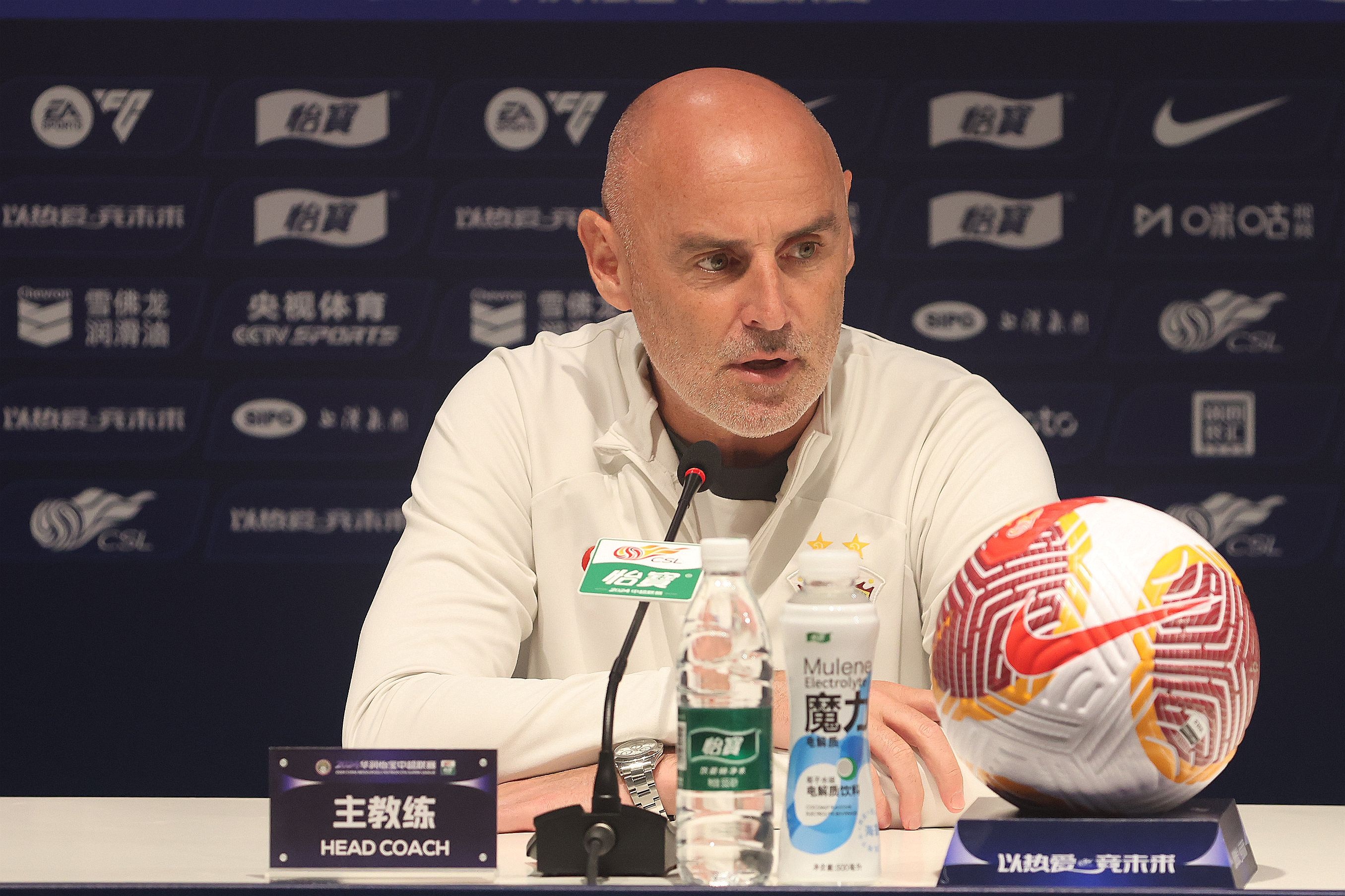 記者：穆斯卡特臨場調(diào)度打99分，海港擁有顏駿凌、陳威是福氣