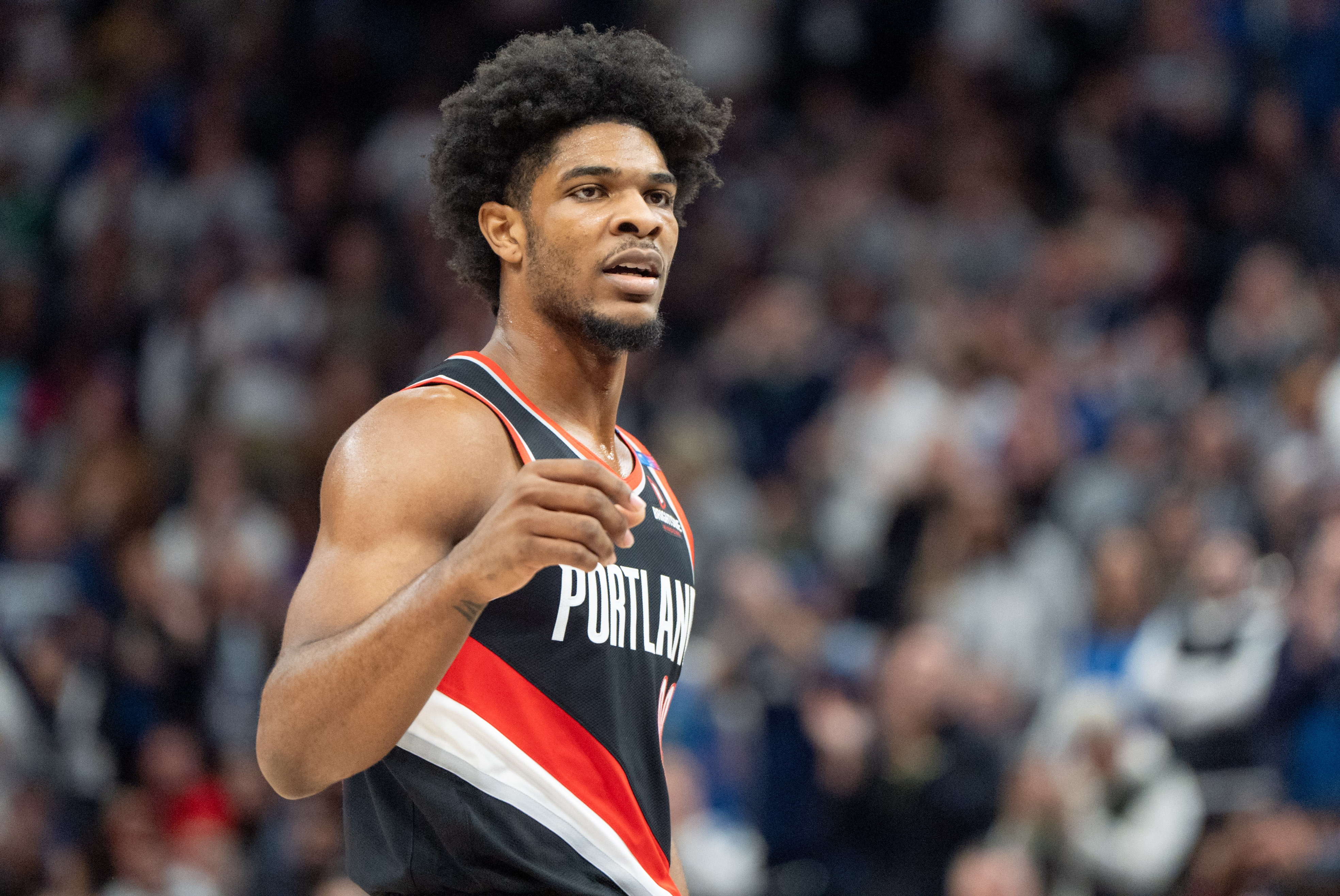 利拉德：我會(huì)通過分享幫亨德森減輕負(fù)擔(dān) 我理解他的那種渴望