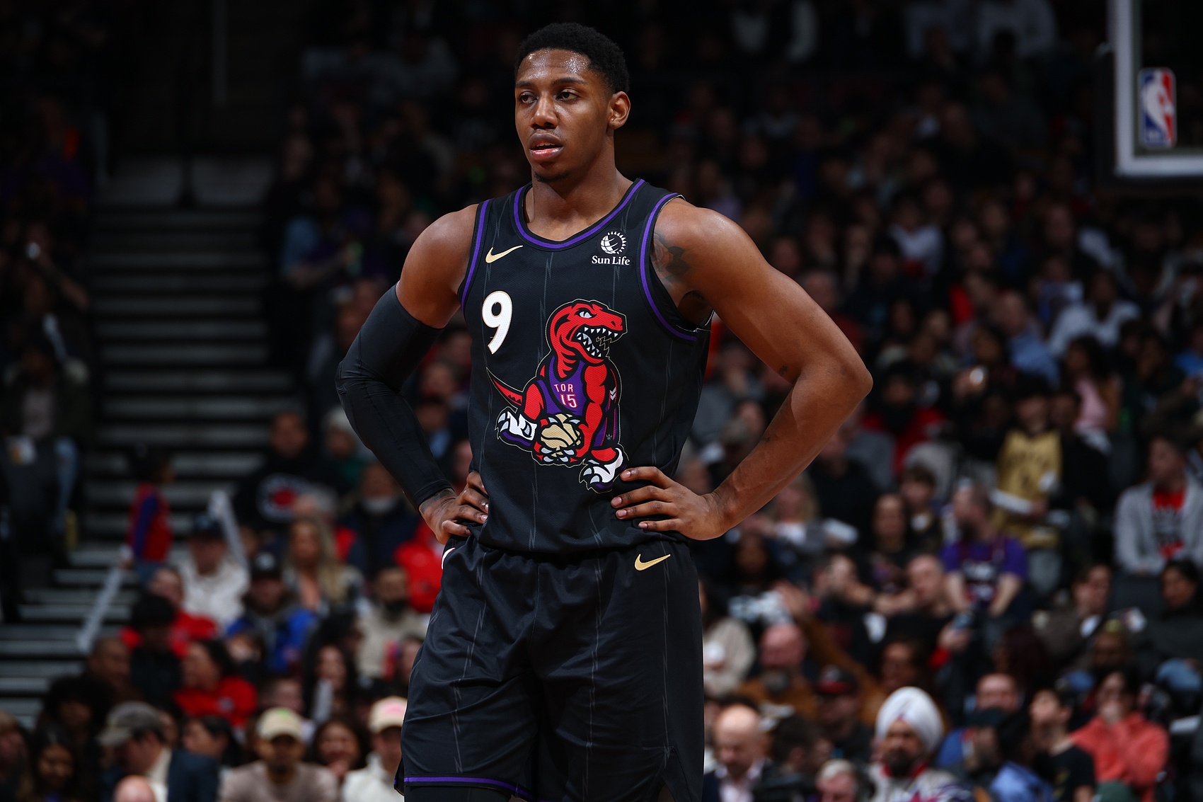 巴雷特談目標(biāo)：贏更多比賽打進(jìn)季后賽 向總冠軍發(fā)起沖擊