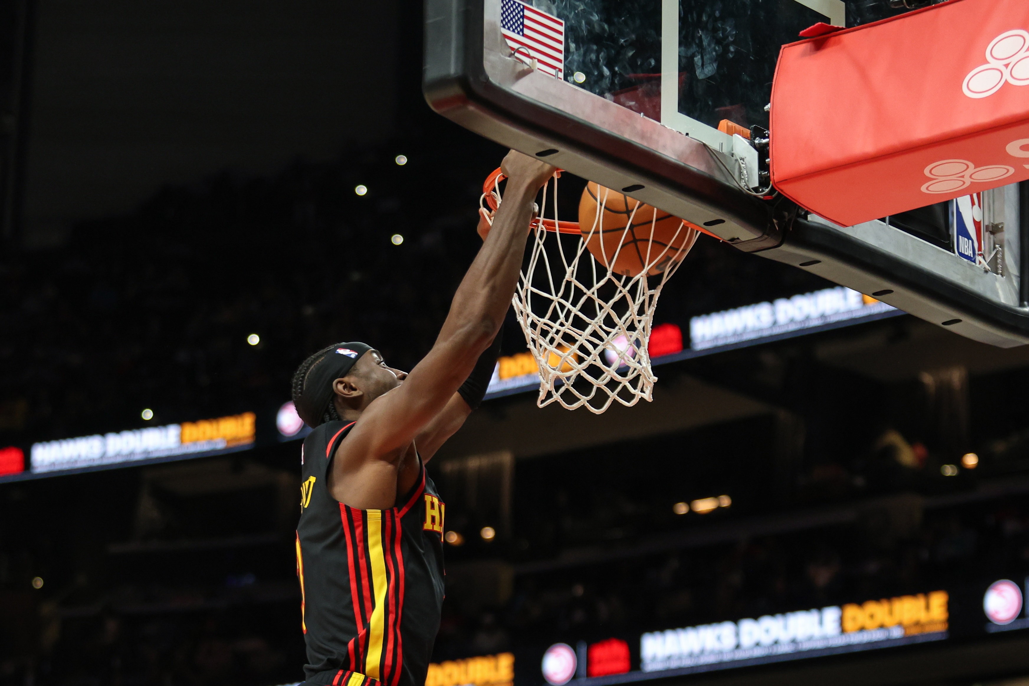 再次合作！比克斯塔夫：勒韋爾能做很多事非常全面 他從不會(huì)退縮