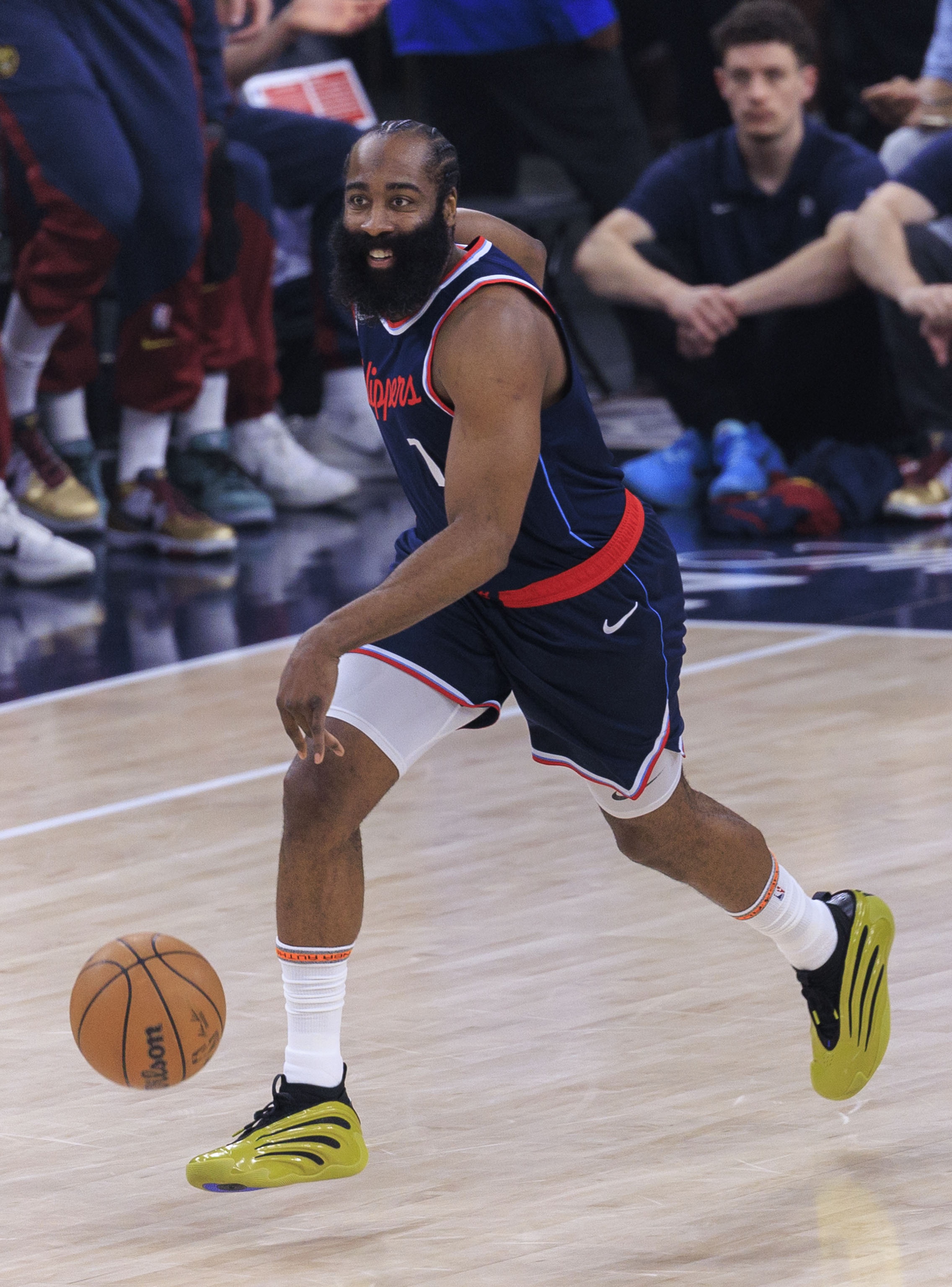 哈登：向所有中國家人致意 他們幾乎陪伴了我整個生涯??