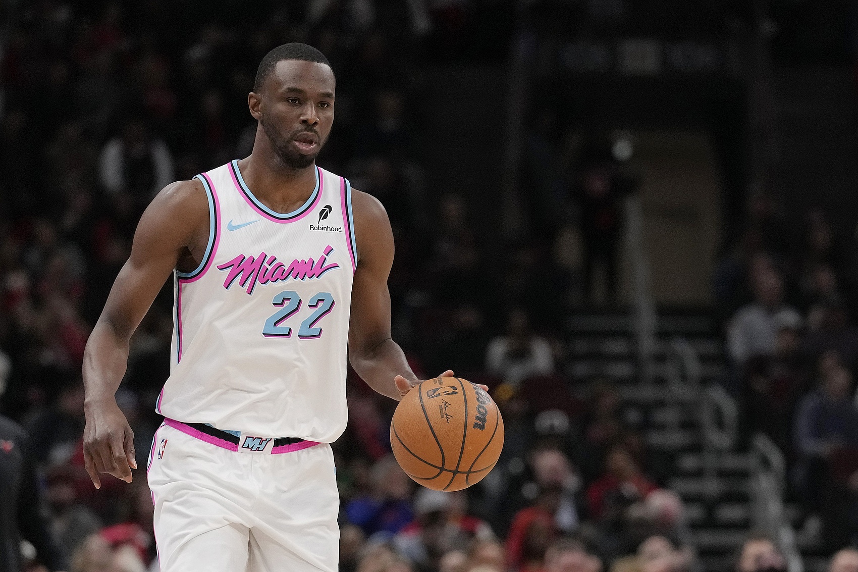 維金斯：中國球迷對我的愛無法用言語來描述 前往中國太有意思了