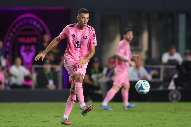 布斯克茨談退役：經(jīng)過深思熟慮的決定，我的足球故事也將到此為止