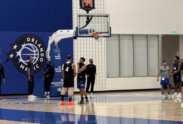 3月份左膝手術！莫斯利：薩格斯今天完成了所有非對抗訓練項目