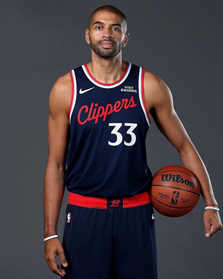 還有油！巴圖姆曬定妝照：開啟生涯第18個賽季