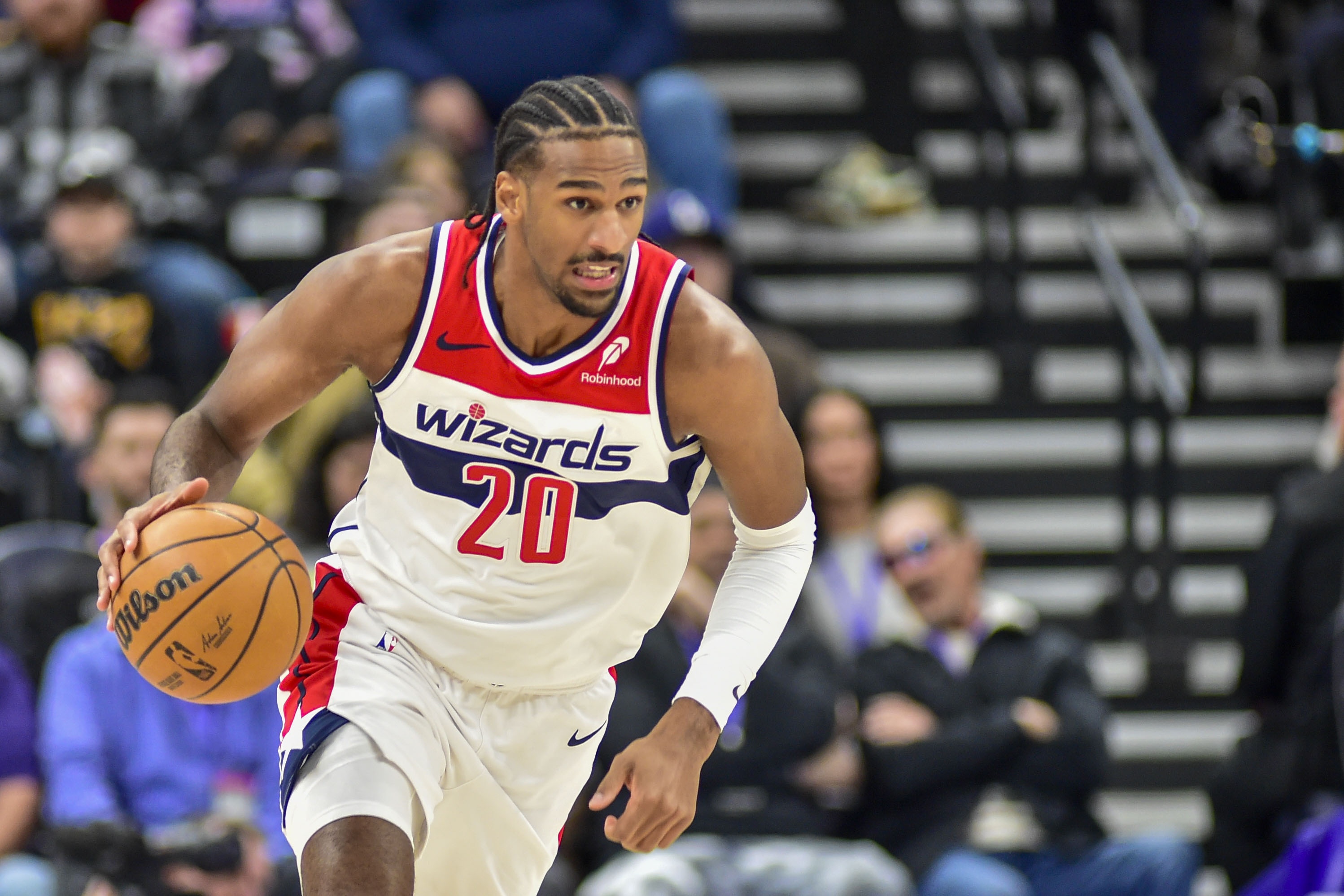 美記：奇才上下認(rèn)為新賽季是突破賽季 未必能贏但希望打出競爭力