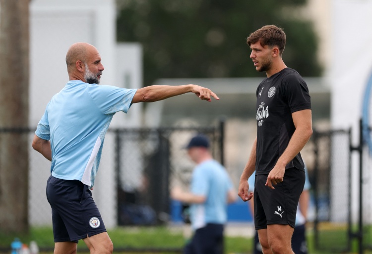 6000萬(wàn)引進(jìn)！尼科-岡薩雷斯歐冠送點(diǎn)遭絕平，對(duì)槍手丟球權(quán)被絕平