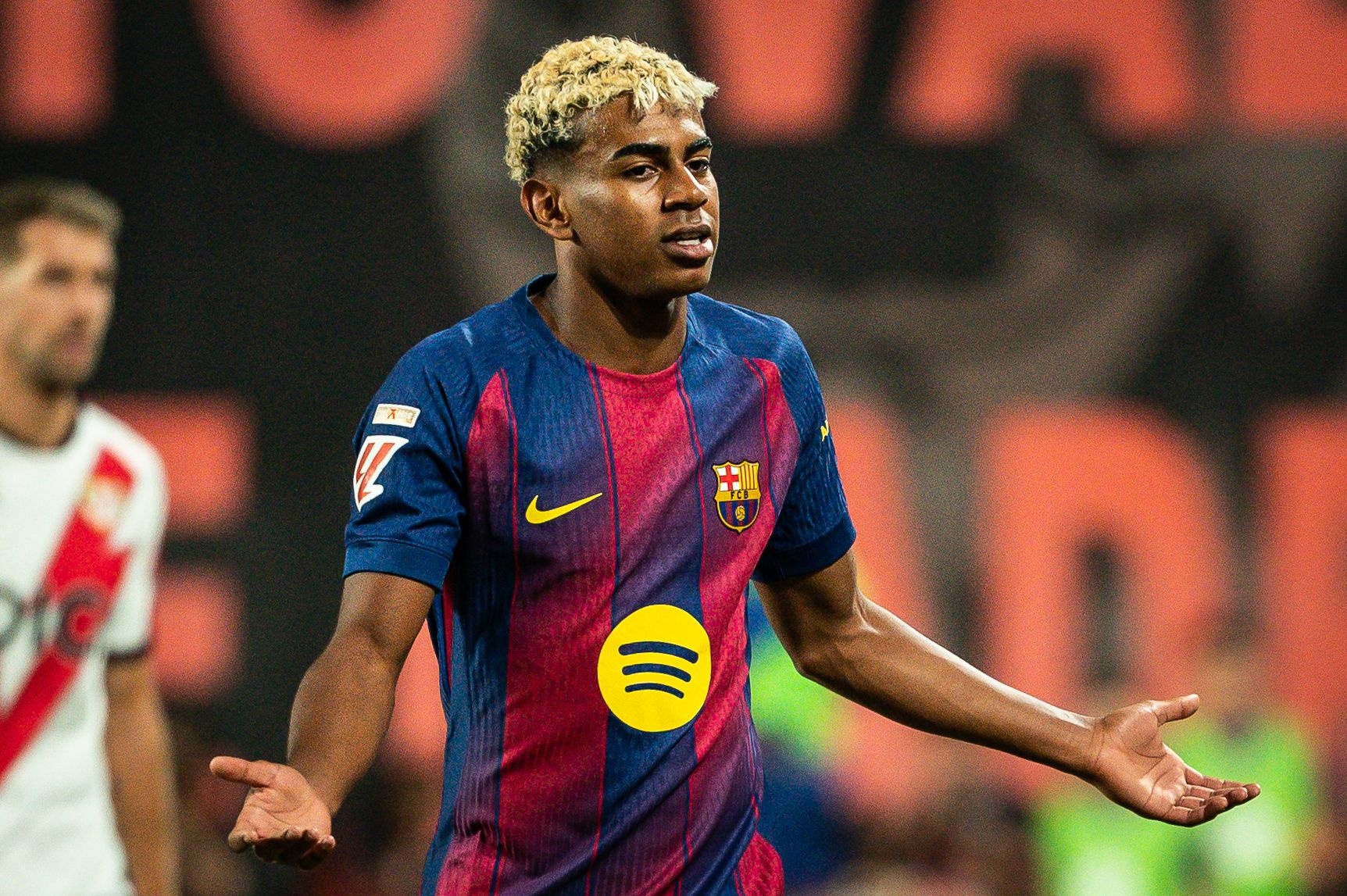 讓了登貝萊三叉戟！馬卡：巴黎掌控比賽 亞馬爾表現(xiàn)陷入沉寂