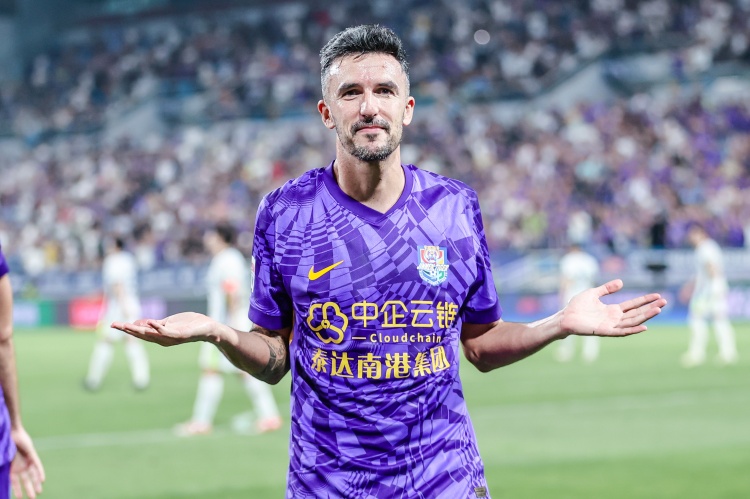 津媒：津門(mén)虎三傷員客戰(zhàn)玉昆能否出戰(zhàn)仍未知 基萊斯累計(jì)4黃停賽